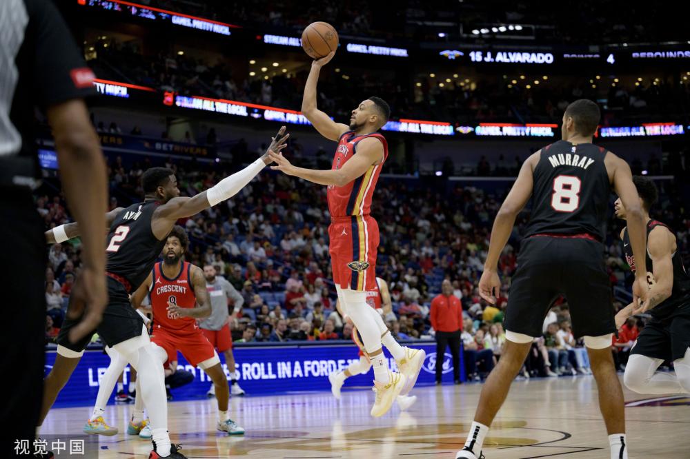 鏖战中笑到 鏖战中笑到